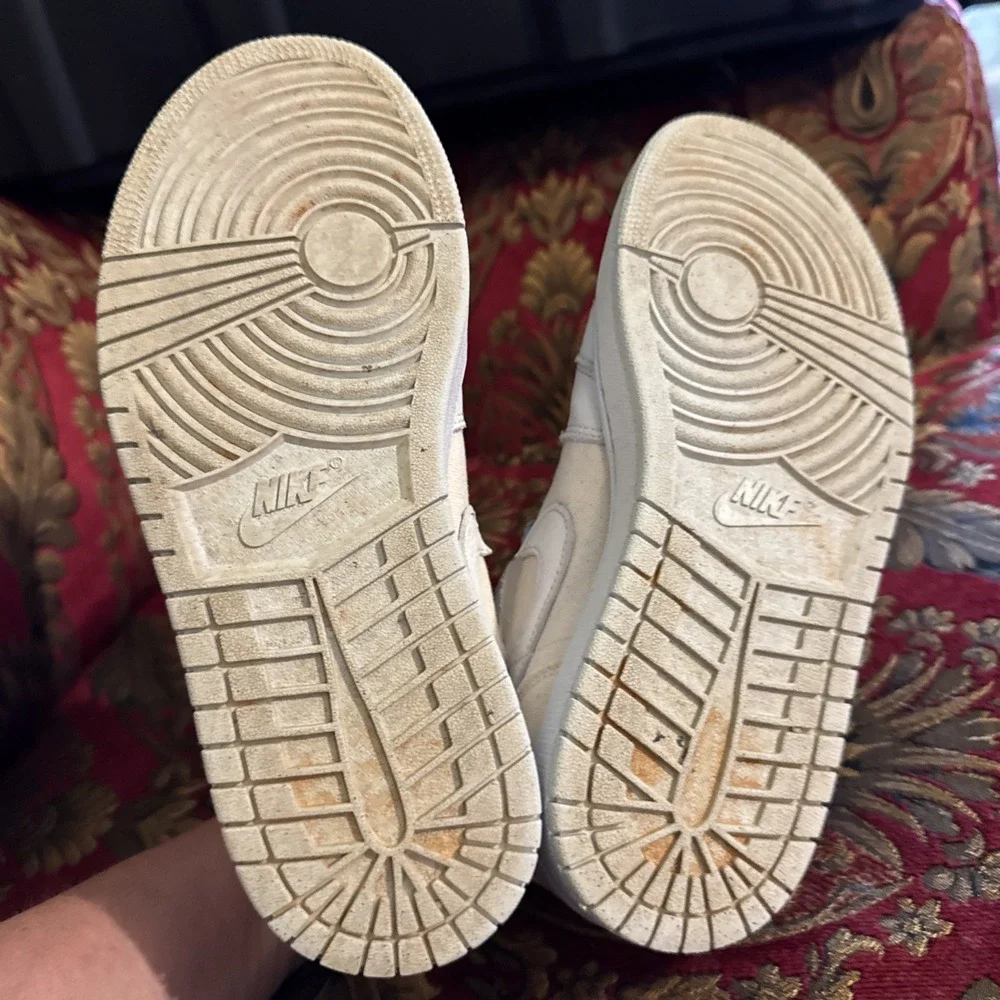 WMNS Air Jordan 1 Low SE - Iris Whisper/Sail-Worn Blue - Size 8
